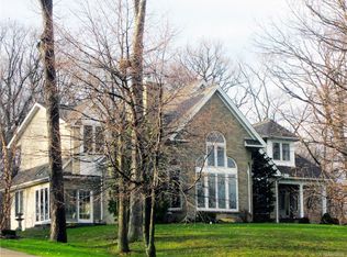 2436 E River Rd, Grand Island, NY 14072