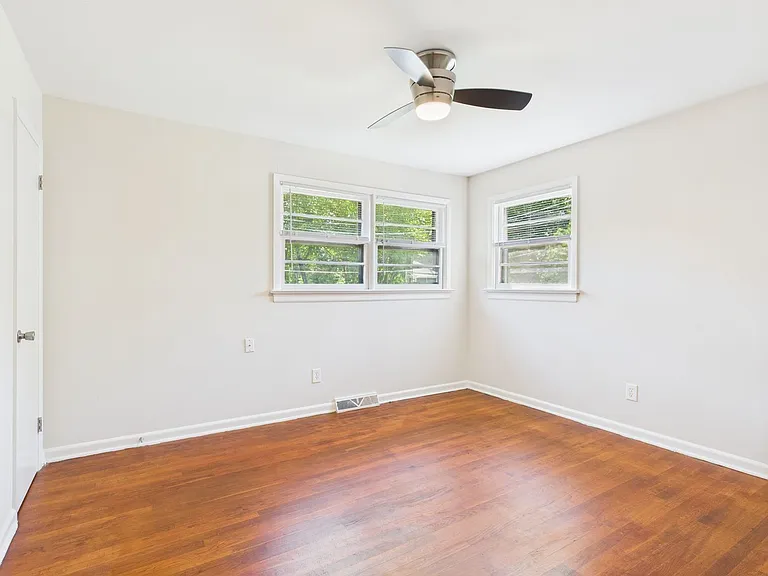 5601 Campbell Ave — Photo 8