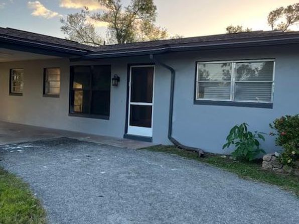 1249 Sabal Gardens Dr