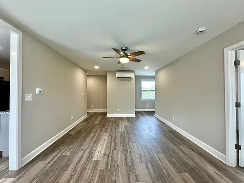 Floor plan 202
