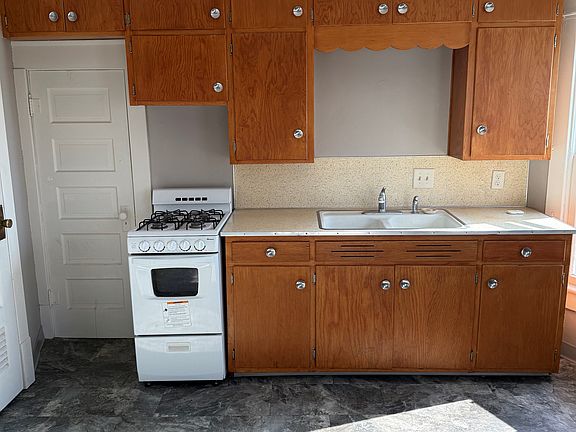 5th image of 601 S Cherry St #601