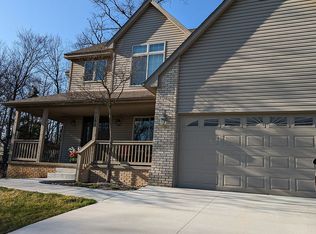 1288 Viefield Dr, Lake Orion, MI 48362