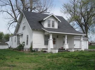 110 W Cawlfield St, Ash Grove, MO 65604