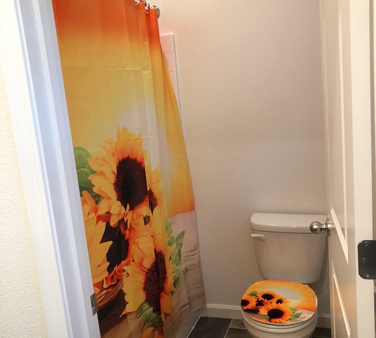 1217 Rojo St — Photo 4