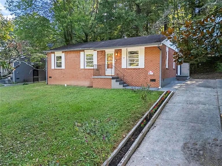 317 Argus Cir NW — Photo 3