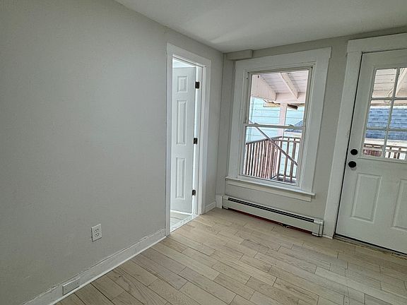5th image of 30 Davis St #2