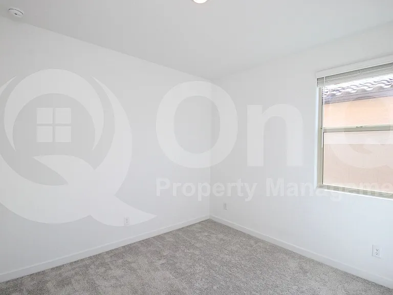 8923 W Solano Dr — Photo 17