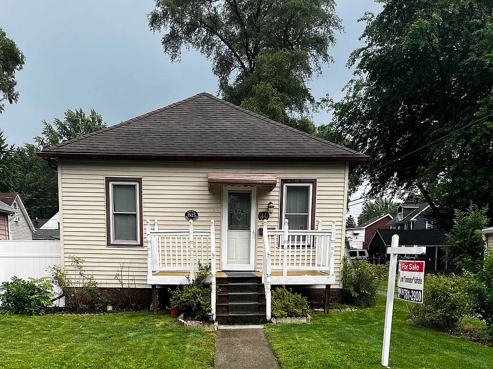 1st image of 44 Lawndale St
