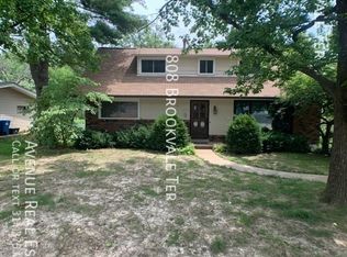 808 Brookvale Ter, Ballwin, MO 63021