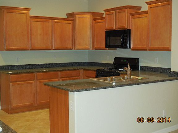 3rd image of 5865 Grossman Ct