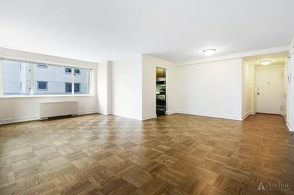 Rented by Anchor Associates | media 6