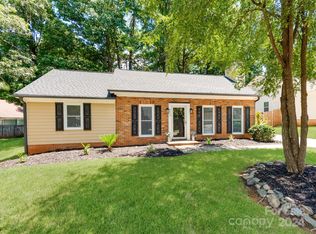 8411 Milton Morris Dr, Charlotte, NC 28227