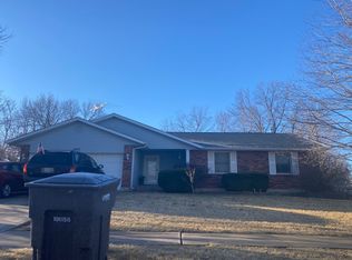 138 Hickory Dr, Troy, MO 63379