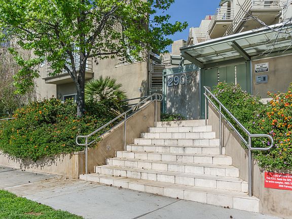 2nd image of 2905 Montrose Ave APT 321