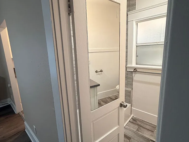 245 Linden Ave — Photo 11