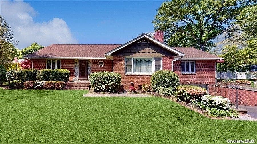 1st image of 218 Tyler Avenue