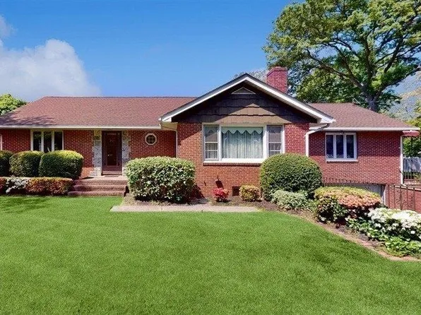 218 Tyler Avenue, Miller Place, NY 11764