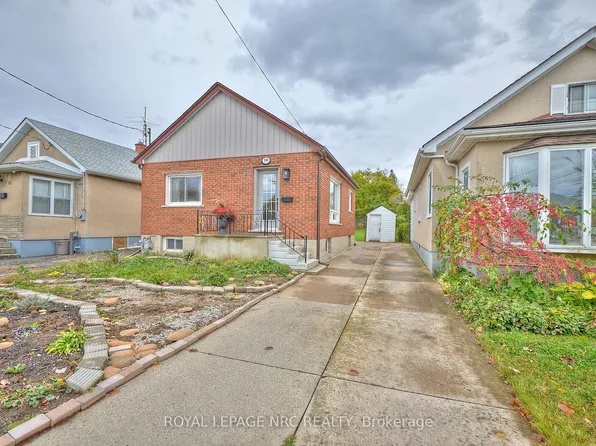 10 Fairburn Ave, Saint Catharines, ON L2T 1B2