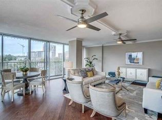 3310 Fairmount St APT 8F, Dallas, TX 75201