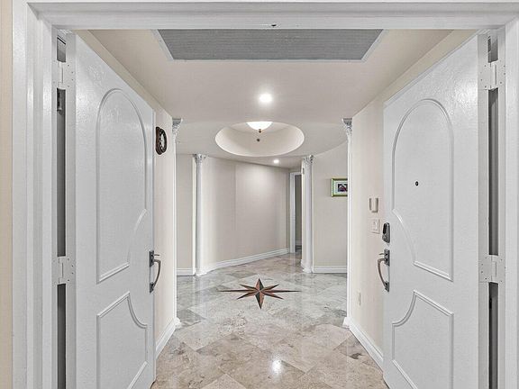 3rd image of 3700 S Ocean Boulevard #402