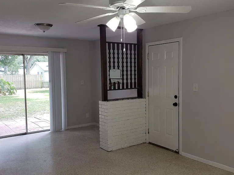 224 W Highland St — Photo 5