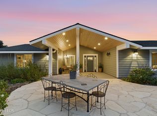 954 Elk Grove Ln, Solvang, CA 93463