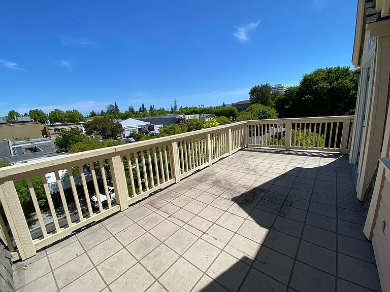230 Bryant St #19 — Photo 11
