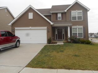 475 Pleasant Breeze Dr, O'Fallon, MO 63366