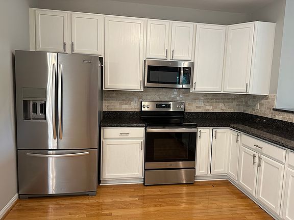 5th image of 6110 White Marble Ct