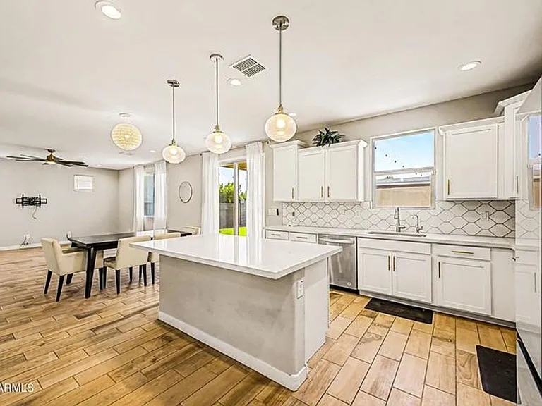 10950 W Beatrice St — Photo 11