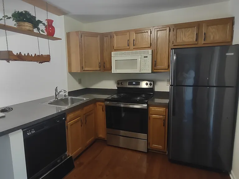 3003 N Tatnall St — Photo 4