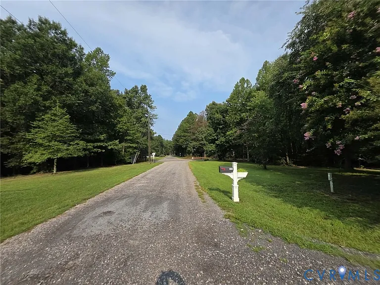 21500 Runaround Ln — Photo 3