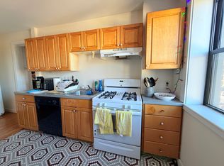 452 Park Dr APT 2, Boston, MA 02215