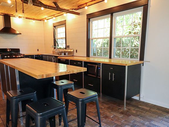 Modern-industrial kitchen with island