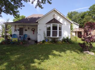 2011 N Ramsey Ave, Springfield, MO 65803