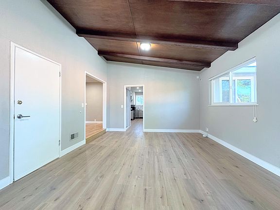 4th image of 3220 Jade Ave #2