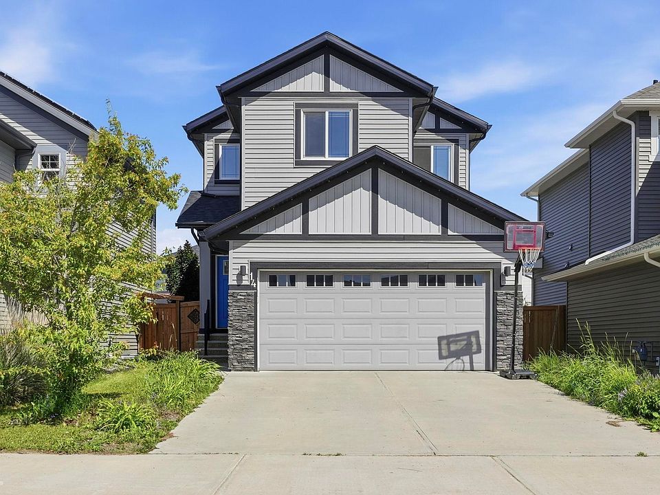 1st image of 14 Copperhaven Dr