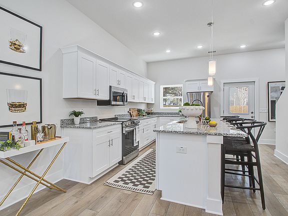 2nd image of 5739 Murray Dr #6