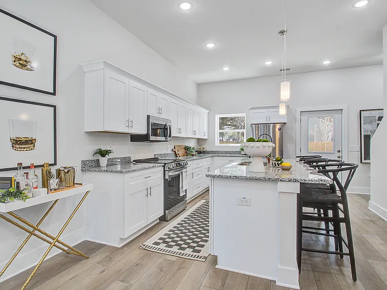 5739 Murray Dr #7 — Photo 6