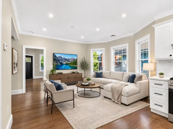 152 Washington St #2, Brighton, MA 02135