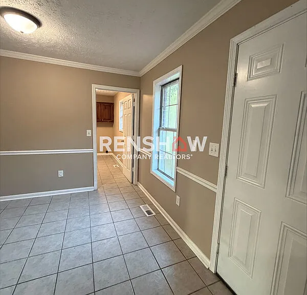 57 Derbyshire Dr — Photo 9