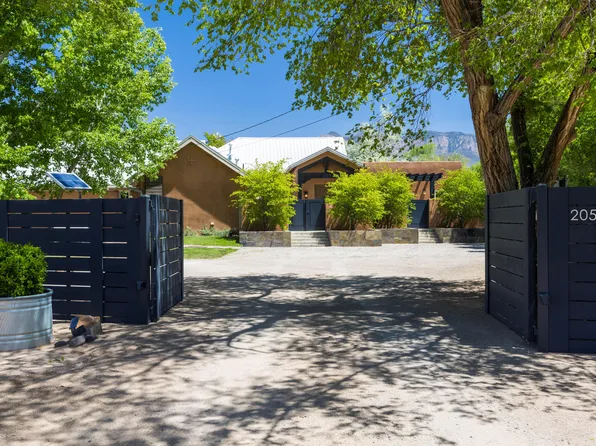 205 Rancho Alondra Rd, Corrales, NM 87048