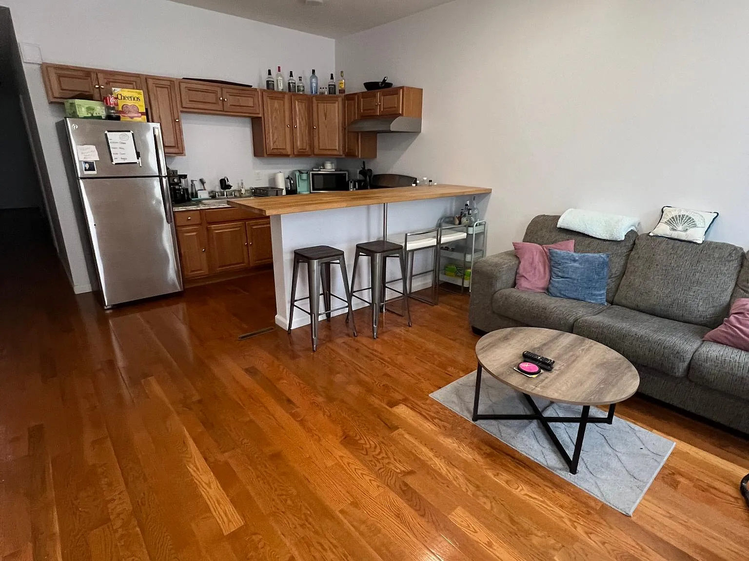 4 bed, 1300 sqft, $730 — Photo 3