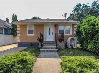 21 Reid St, Sayreville, NJ 08872