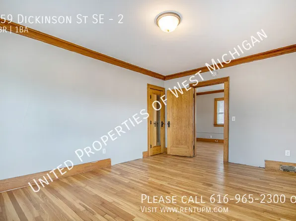 459 Dickinson St SE #2, Grand Rapids, MI 49507