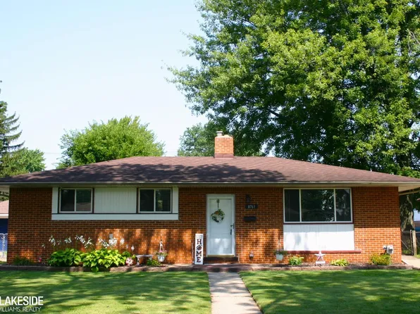 8761 Shannon Dr, Sterling Heights, MI 48314