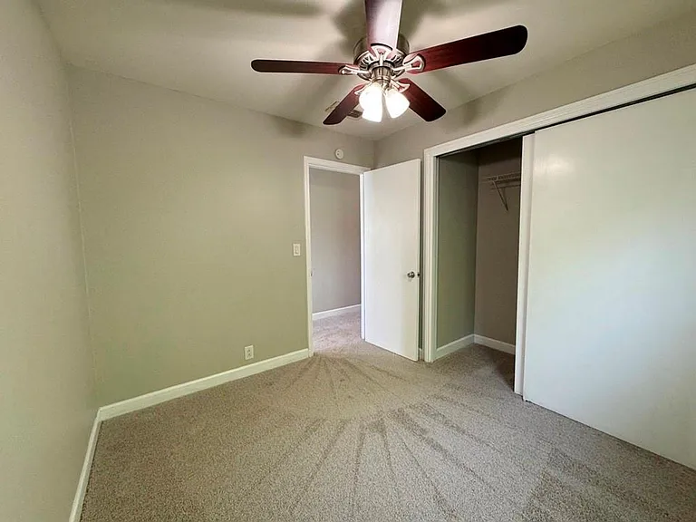 600 Seminole Rd — Photo 24
