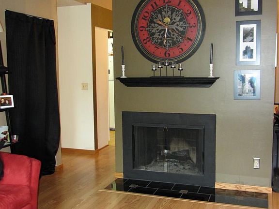 Fully functioning wood burning fireplace!