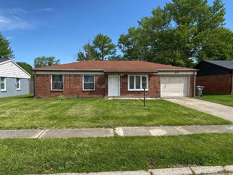 7910 Roy Rd — Photo 1