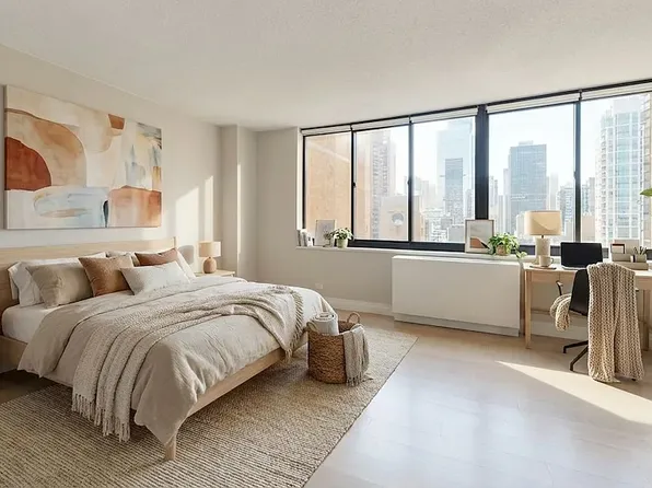 225 E 95th St, New York, NY